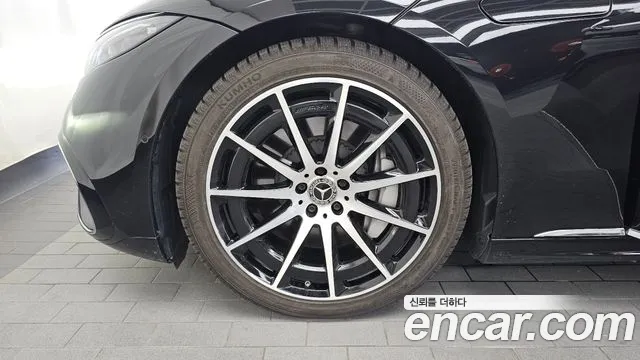 Mercedes-Benz EQS — Фото автомобиля 2