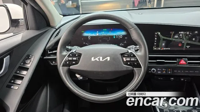 Kia Niro — Фото автомобиля 19