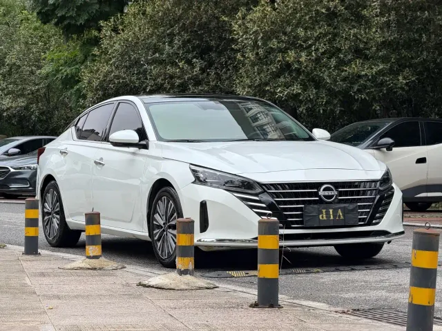 Nissan Teana — Фото автомобиля 2