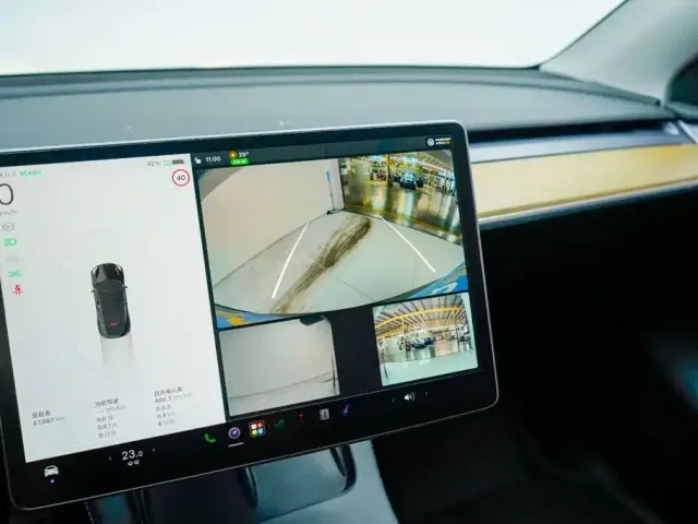 Tesla Model Y 2022 Facelift Rear-Wheel Drive Version — Фото автомобиля 12
