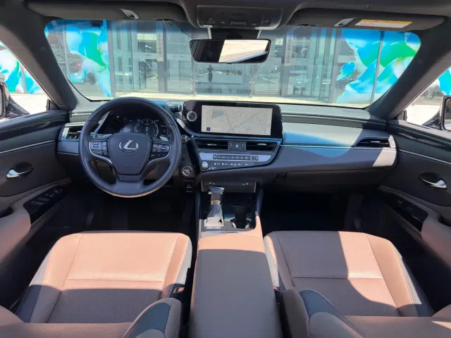 Lexus ES — Фото автомобиля 12