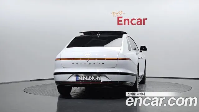 Hyundai Grandeur — Фото автомобиля 2