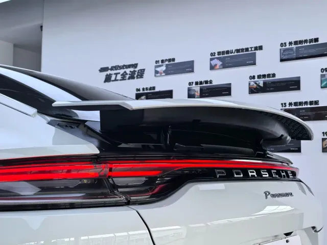 Porsche Panamera — Фото автомобиля 15