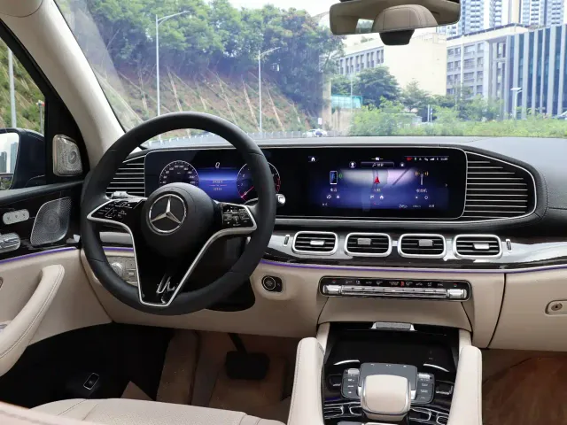 Mercedes-Benz GLE-Class — Фото автомобиля 16