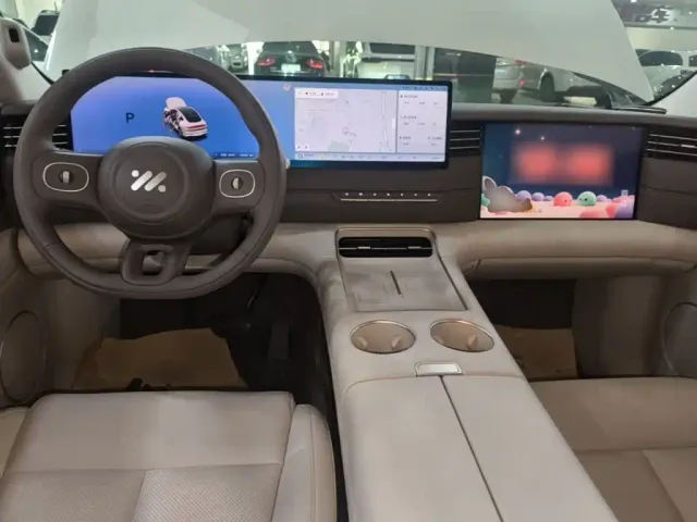 IM Motors LS6 — Фото автомобиля 9