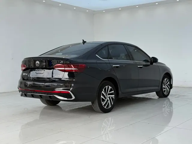 Volkswagen Lavida — Фото автомобиля 13