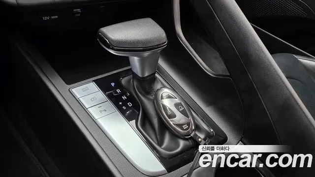 Hyundai Avante — Фото автомобиля 12