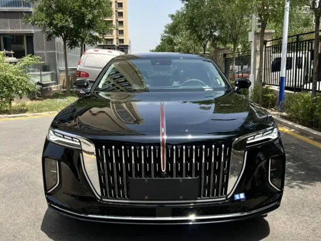 Hongqi H9 — Фото автомобиля 5