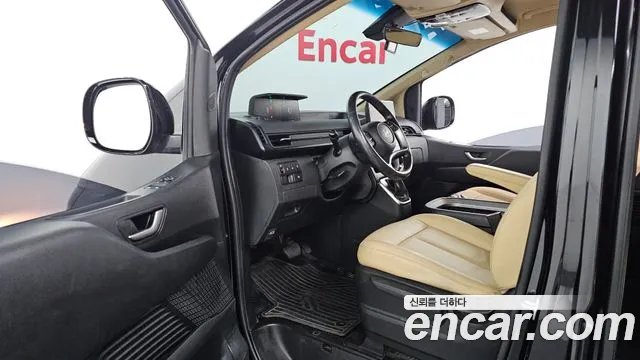 Hyundai Staria — Фото автомобиля 14