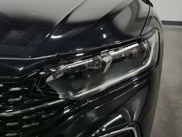 Volkswagen Passat — Фото автомобиля 7