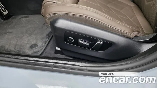 BMW 5-Series — Фото автомобиля 28