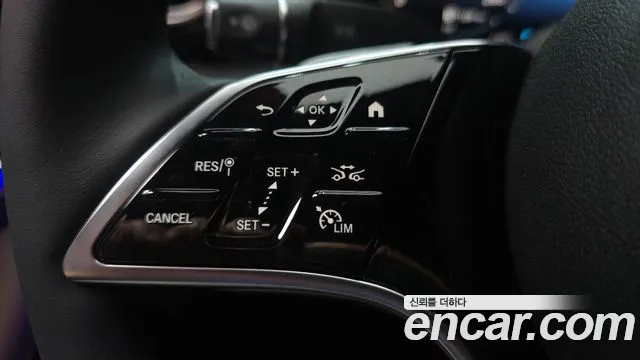 Mercedes-Benz E-Class — Фото автомобиля 29