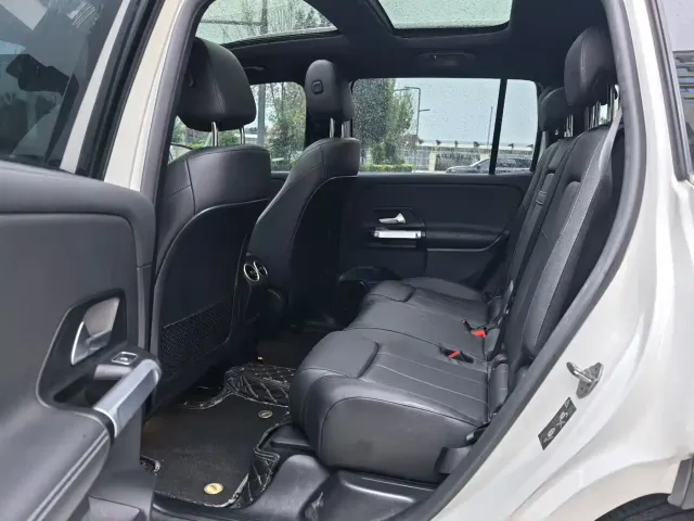 Mercedes-Benz EQB — Фото автомобиля 5