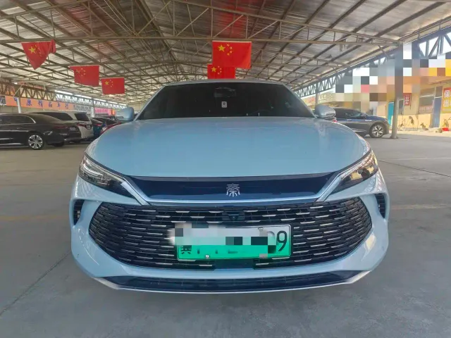 BYD Qin L — Фото автомобиля 2