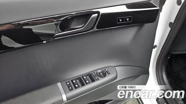 Hyundai Grandeur GN7 — Фото автомобиля 25