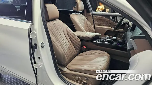 Kia K8 K8 Hybrid — Фото автомобиля 12