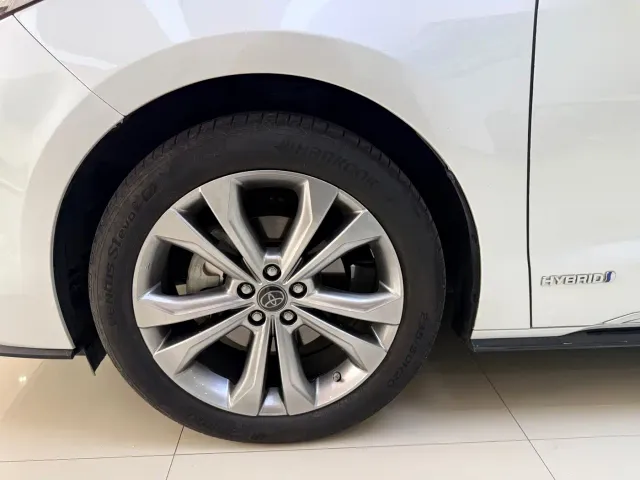 Toyota Sienna — Фото автомобиля 25