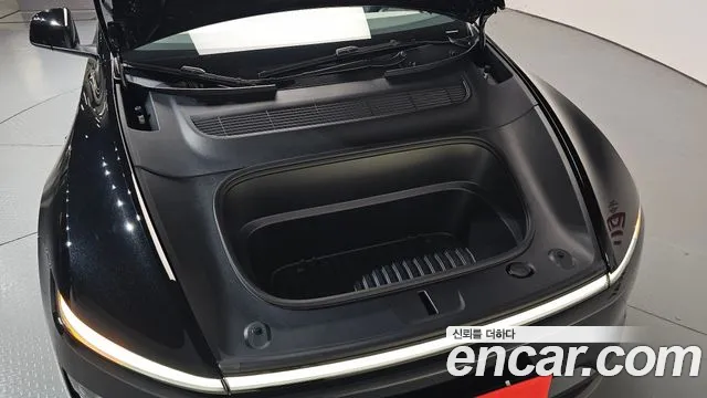 Tesla Model Y — Фото автомобиля 5