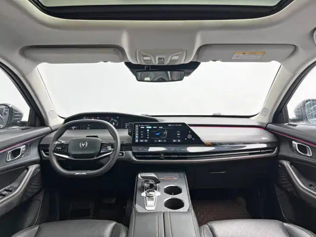 Changan UNI-K iDD — Фото автомобиля 21