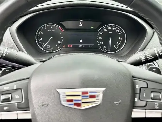 Cadillac XT4 — Фото автомобиля 15