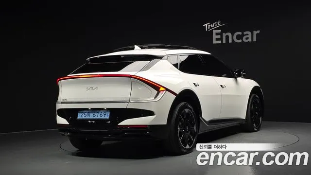 Kia EV6 New — Фото автомобиля 2