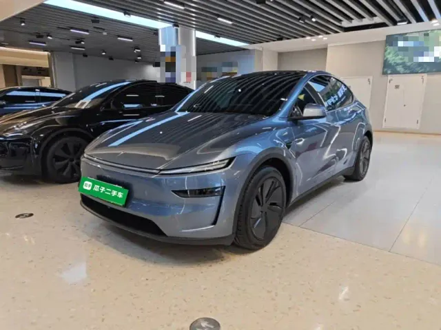 Фотография автомобиля — Tesla Model Y