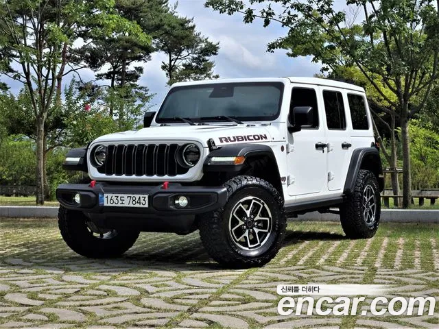 Фотография автомобиля — Jeep Wrangler JL