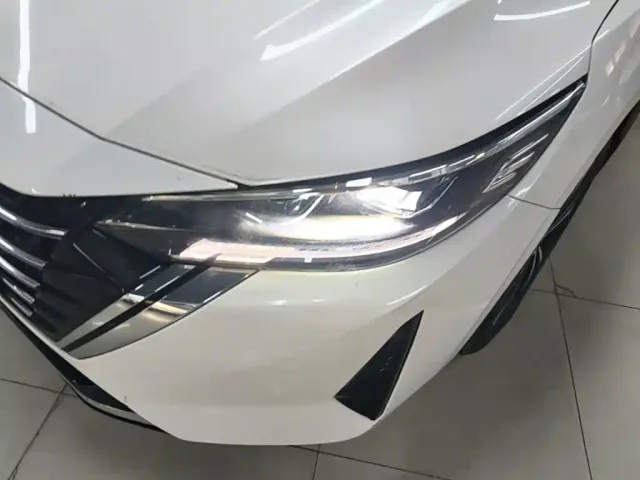 Nissan Sylphy — Фото автомобиля 23