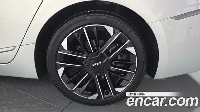 Kia K8 (New) Hybrid — Фото автомобиля 6