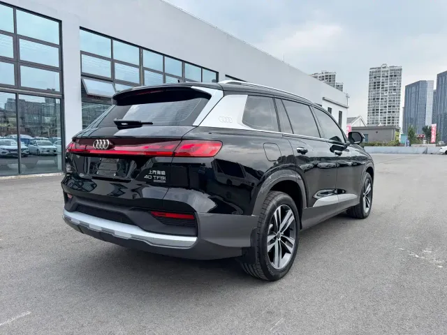 Audi Q6 — Фото автомобиля 9