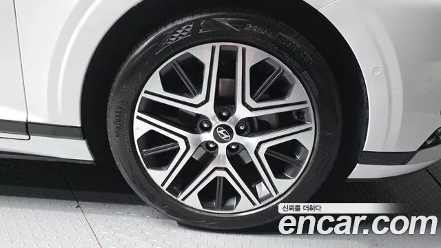 Hyundai Grandeur — Фото автомобиля 2