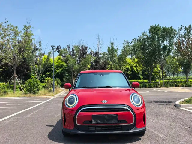 MINI Hatch — Фото автомобиля 2