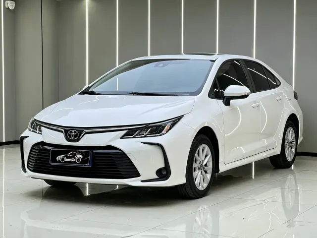 Фотография автомобиля — Toyota Corolla