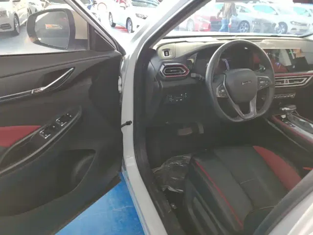 Changan Oushang X5 — Фото автомобиля 15