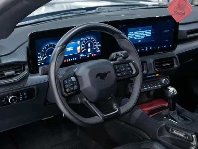 Ford Mustang — Фото автомобиля 7