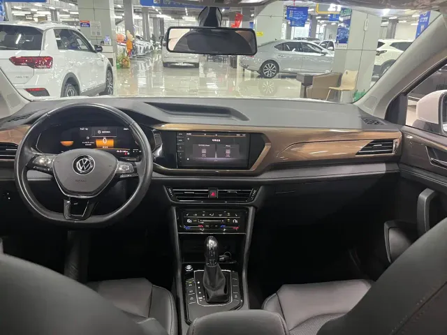 Volkswagen Tharu — Фото автомобиля 11