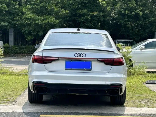 Audi Audi A4L 2024 40 TFSI Luxury Dynamic — Фото автомобиля 5