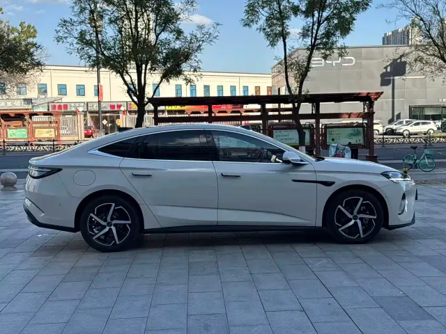 BYD Seal 07 DM-i — Фото автомобиля 21