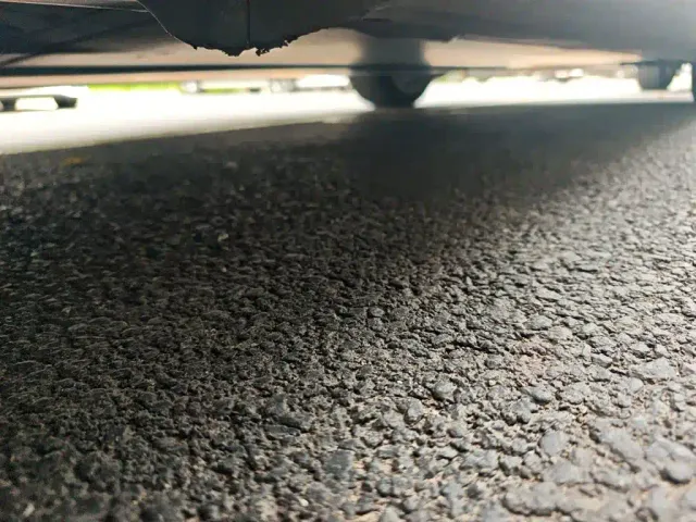 Tesla Model Y — Фото автомобиля 16