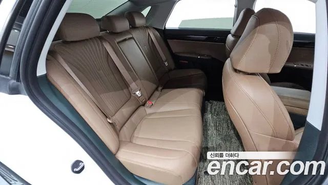 Hyundai Grandeur GN7 — Фото автомобиля 17