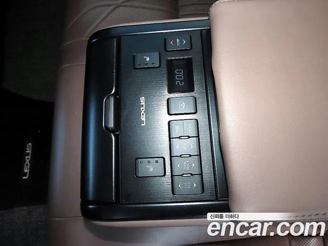 Lexus ES 7th Gen — Фото автомобиля 16