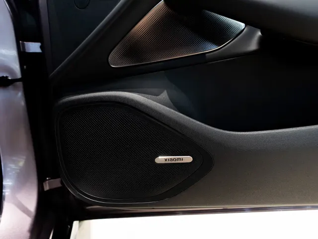 Xiaomi SU7 — Фото автомобиля 19