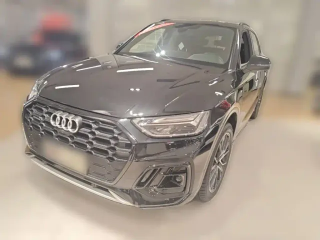 Фотография автомобиля — Audi Q5L