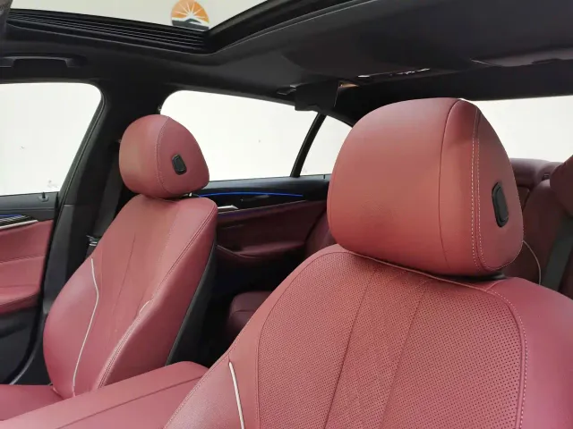 BMW 5 Series — Фото автомобиля 9