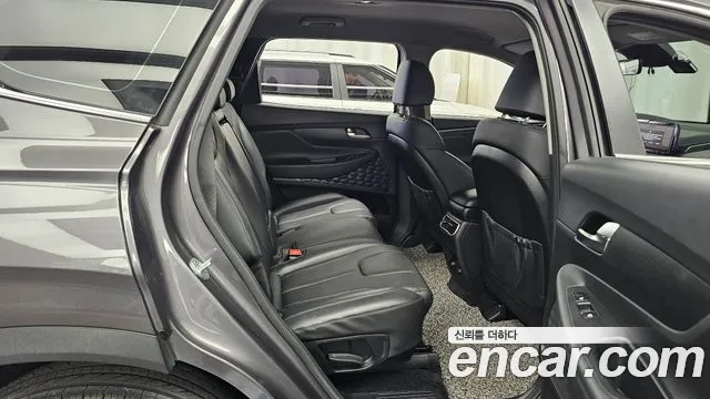 Hyundai Santa Fe — Фото автомобиля 17