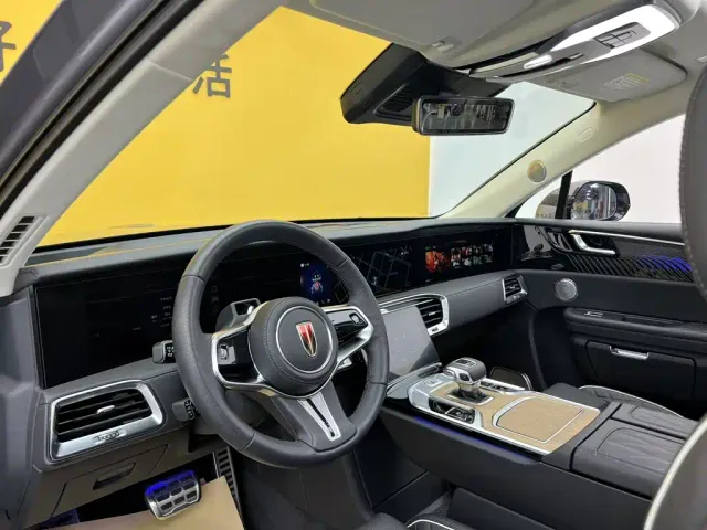 Hongqi E-HS9 — Фото автомобиля 30