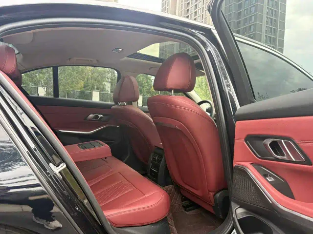 BMW 3 Series — Фото автомобиля 6