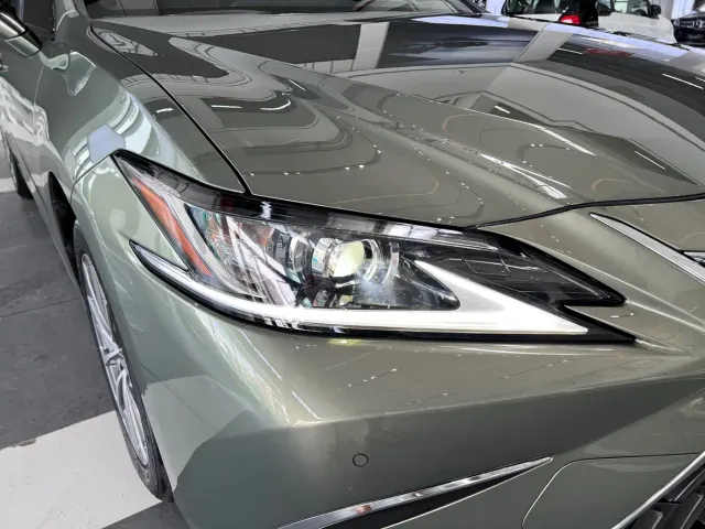 Lexus ES — Фото автомобиля 20