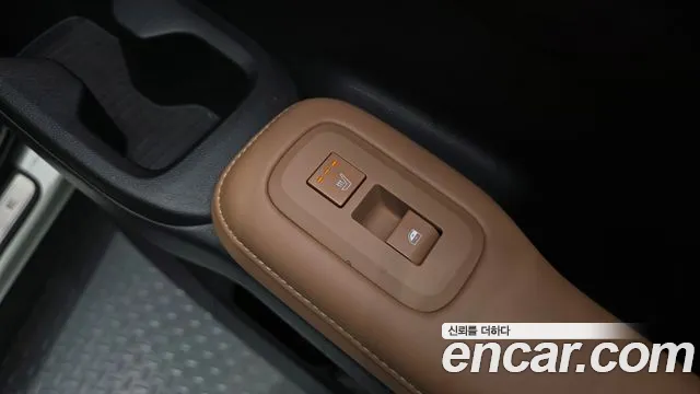 Hyundai Santa Fe MX5 — Фото автомобиля 23