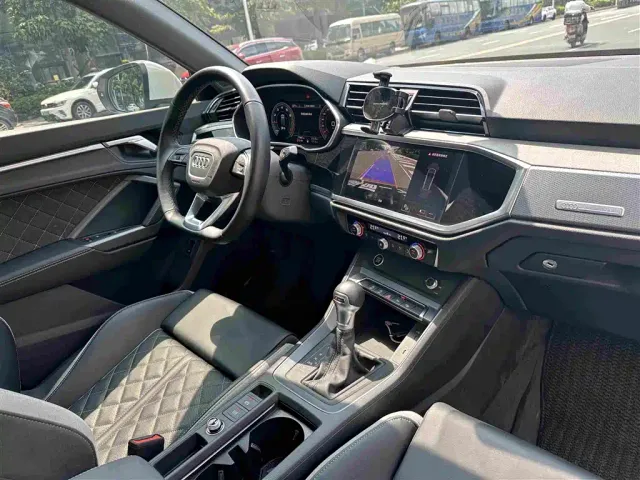 Audi Q3 — Фото автомобиля 19